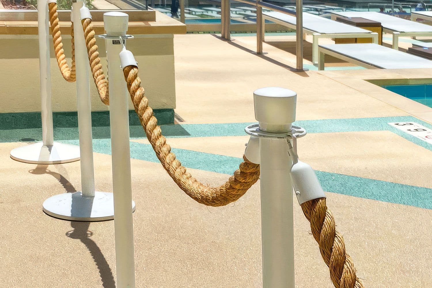 Stanchion rope close up