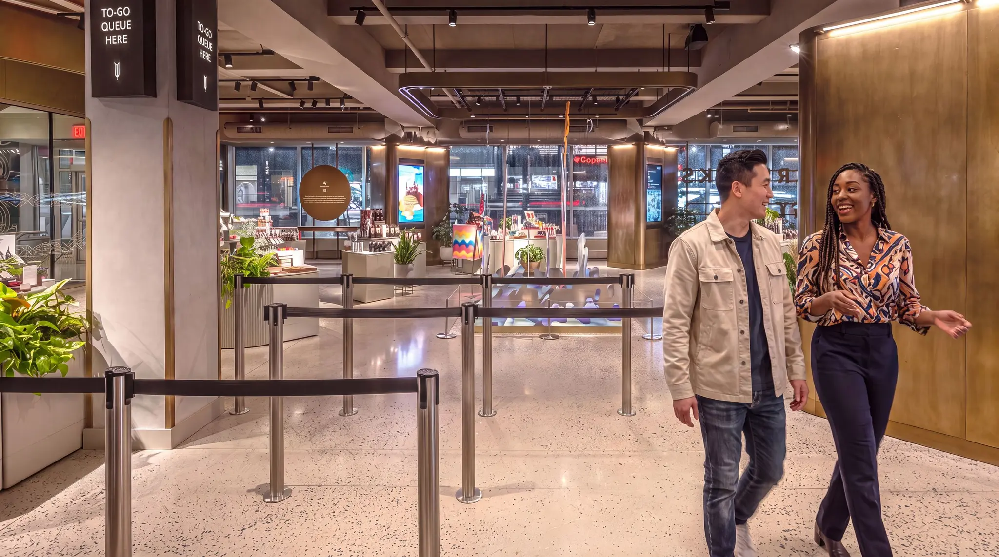 Starbucks queue in Empire State Building