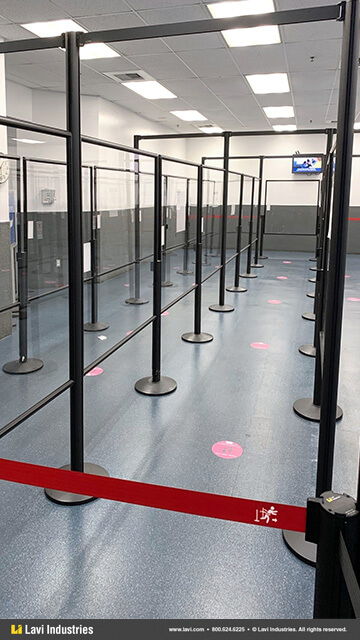 Airport,Barriers,Queuing,SocialDistancing,BreakawayBeltStanchions,QueueGuard,RigidRail,Stanchions