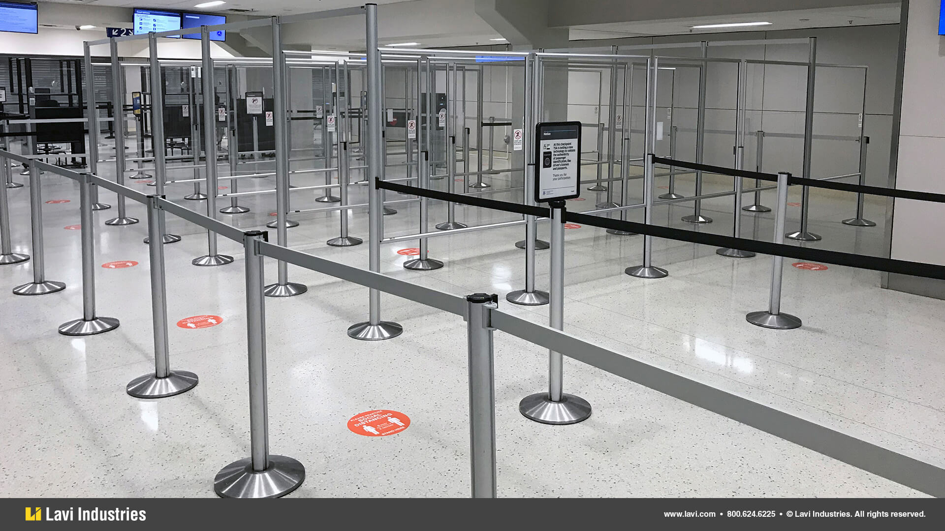 Airport,Barriers,Queuing,Signage,SocialDistancing,RigidRail,Stanchions,QueueGuard