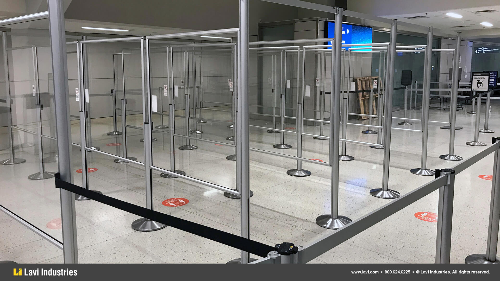 Airport,Barriers,Queuing,Signage,SocialDistancing,RigidRail,Stanchions,QueueGuard