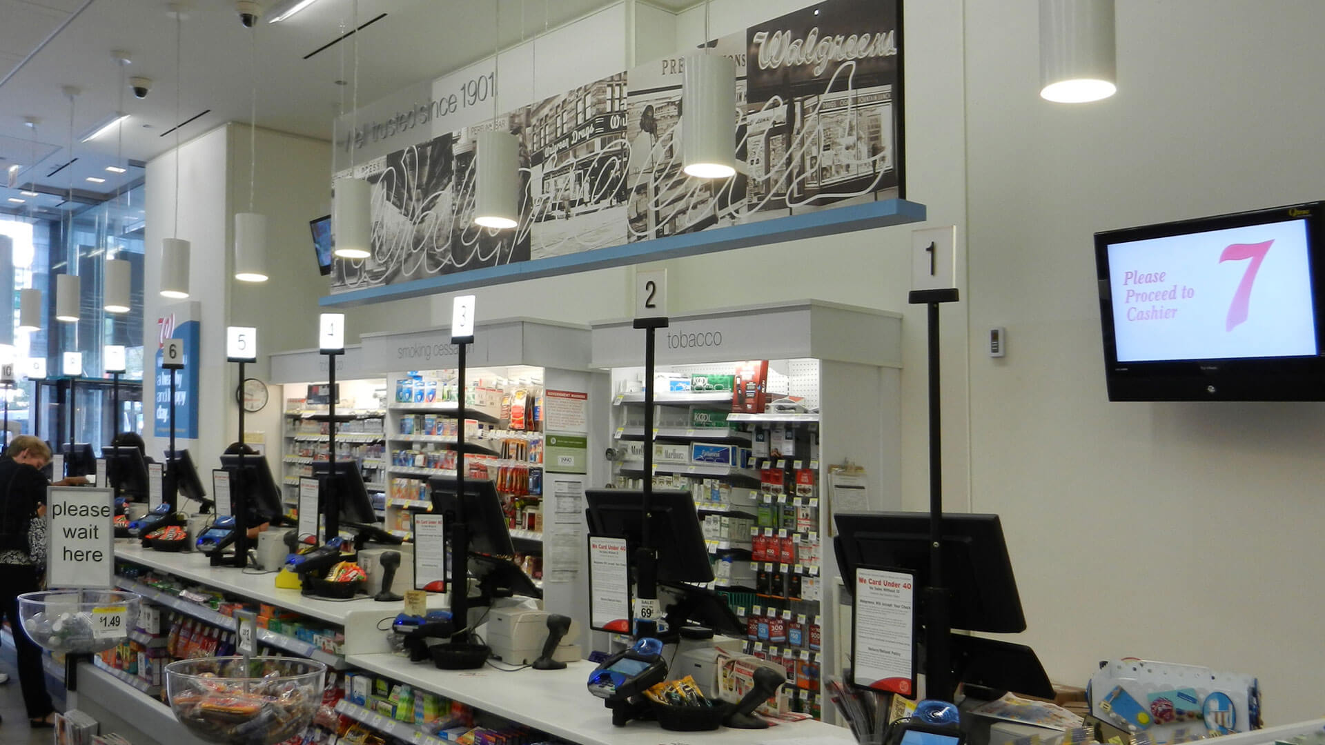 Retail,Queuing,Technology,QtracCF,StationLights