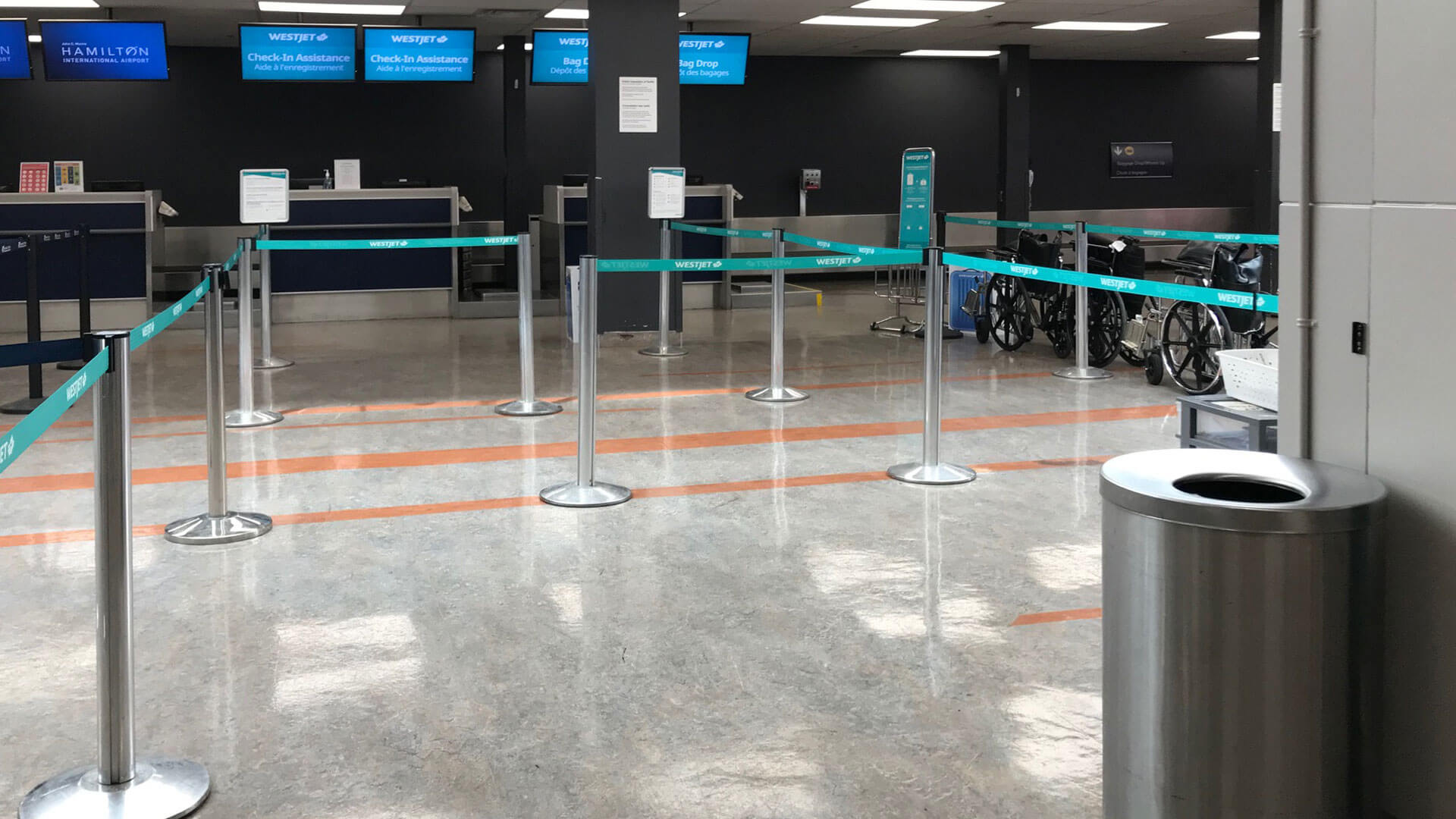 Airport,Queuing,Signage,SublimatedBelts,Stanchions